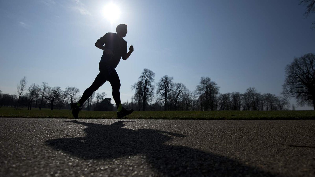 SkyNews's tweet image. How far can you run? One in five British people say they can only manage 100 metres trib.al/wS3kpOh