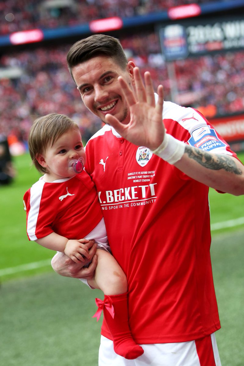 Hammill's the hero as @bfc_official lift the #JPT10 Trophy. Take a read of our match report bit.ly/1ouhh4u
