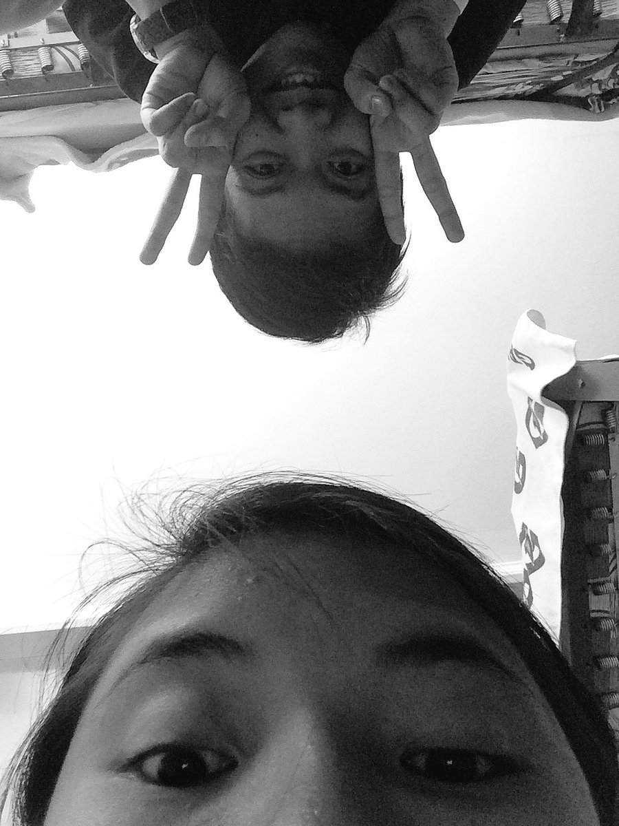 theadidit's tweet photo. ✌🙄✌ https://t.co/DFWCwBWCpi