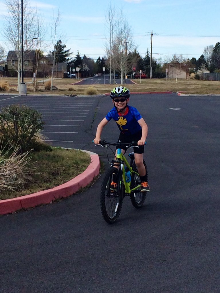 AllenLucas's tweet photo. Day 3 of #30daysofbiking my son finally got out of the denim pants and t-shirt. Motocross #attackposition #braap https://t.co/ZONwYjMoAV