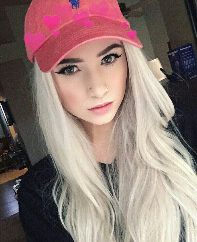 ladieswithearts tweet picture