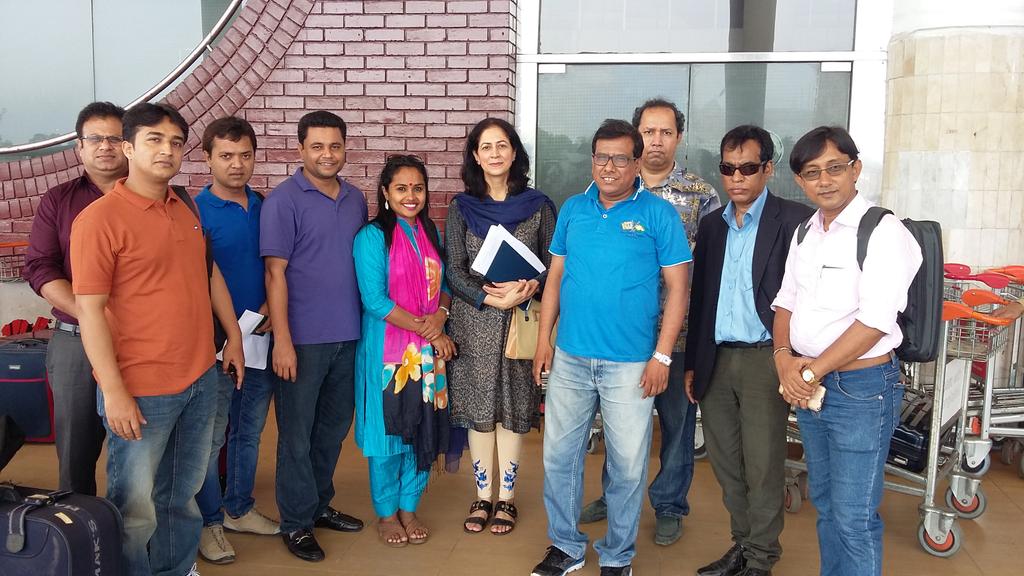 mkarimbd's tweet photo. We, a media delegation,  are flying for a week long visit to Pakistan at the invitation of Pakistan High Commission https://t.co/yPuSBxV5or