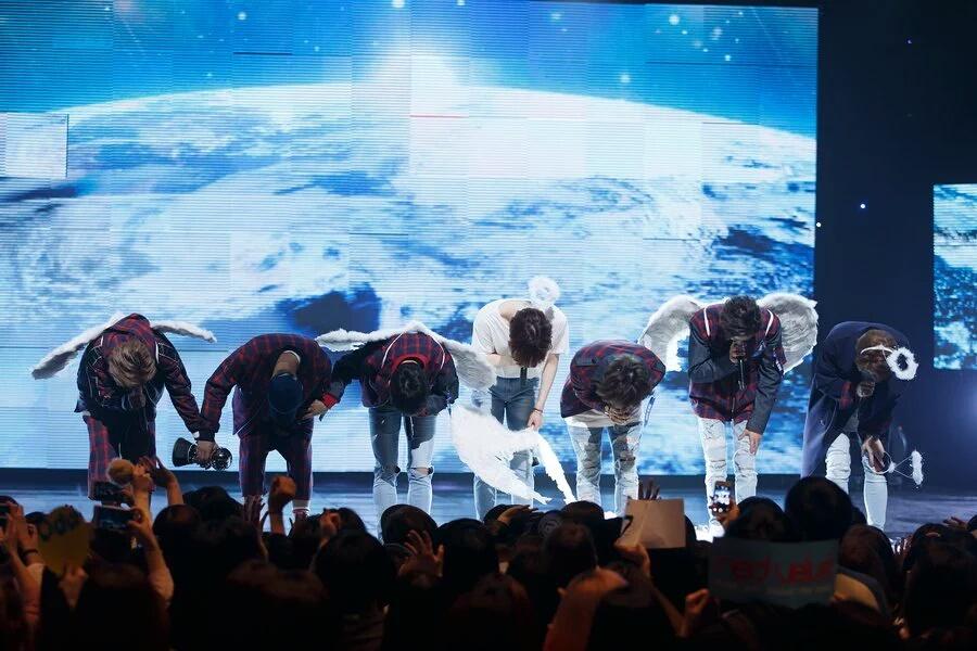 Kiimji's tweet image. 👑😊💕👍✈✈✈ #GOT7 #FLY #LETSFLYHIGH