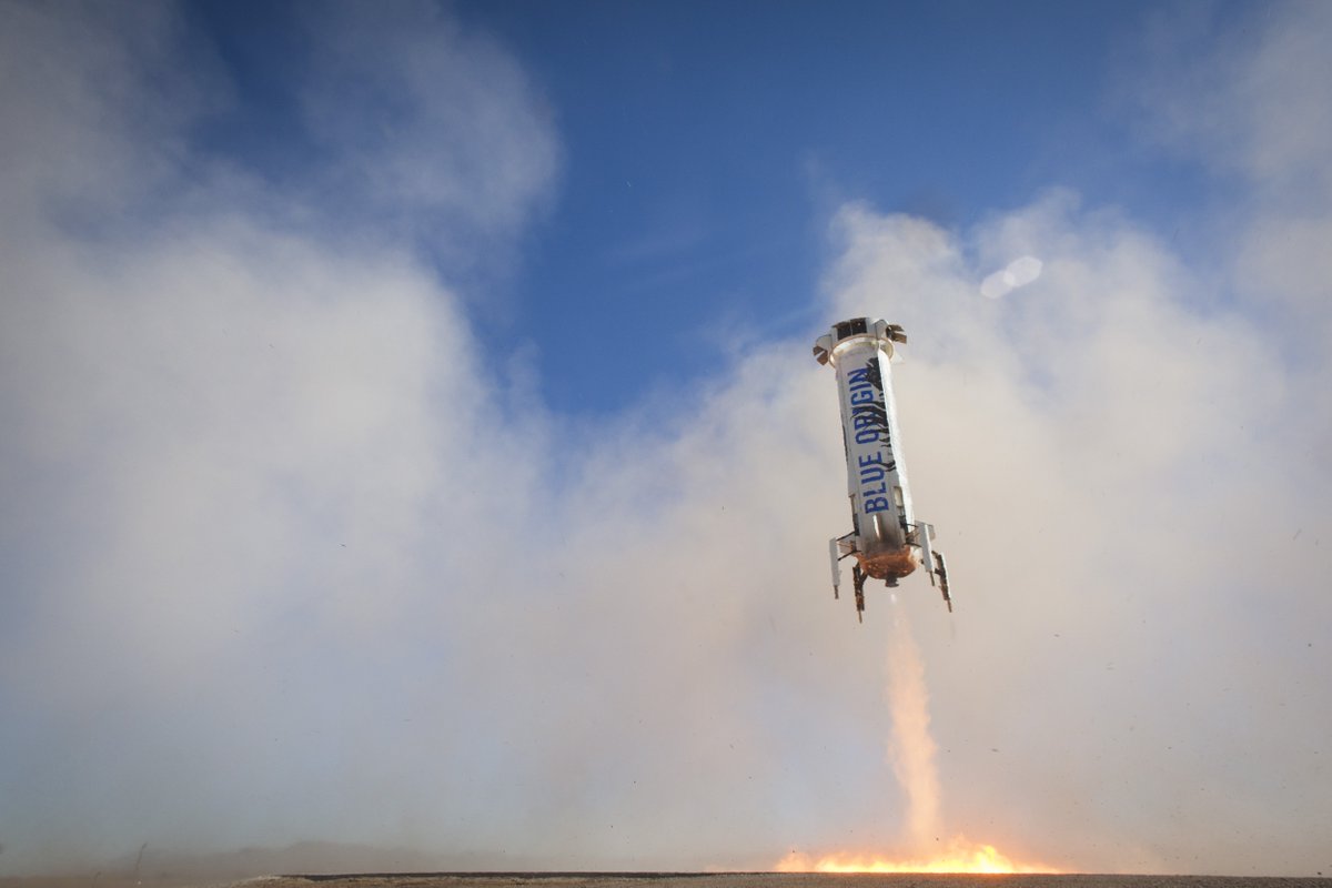 nakedsci's tweet photo. #Blue_Origin провела успешные испытания суборбитального корабля #New_Shepard

https://t.co/A6syNOWO2Q https://t.co/k9QzeCsK4b