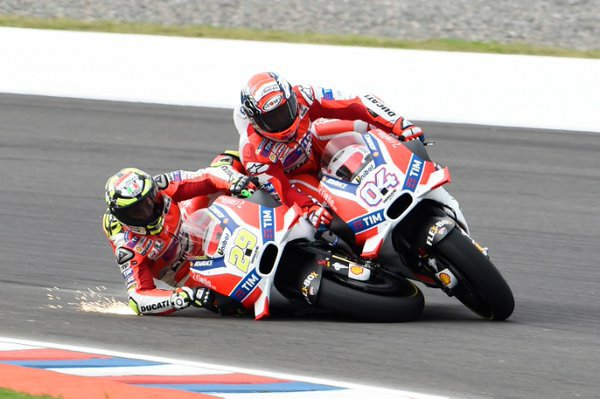 jahooftman's tweet photo. @MotoGP in a nutshell: pre-race buzz: anything could happen. Then reality surpasses imagination. https://t.co/m9cqKGHHu0