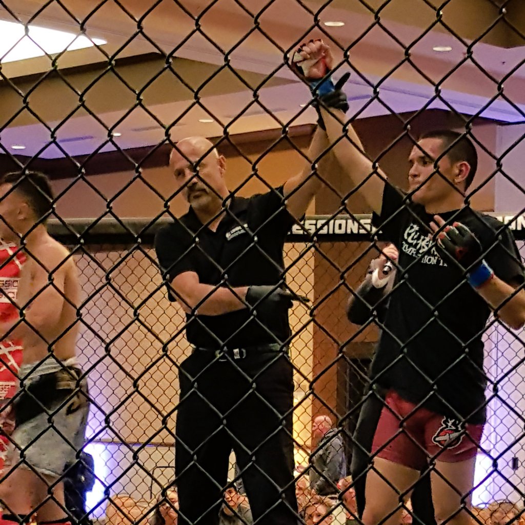 MultiSonusAudio's tweet photo. #aggressionsessionmma #ummaf #MMA #bjj #earbombz #multisonusaudio https://t.co/3DBciF7VIN