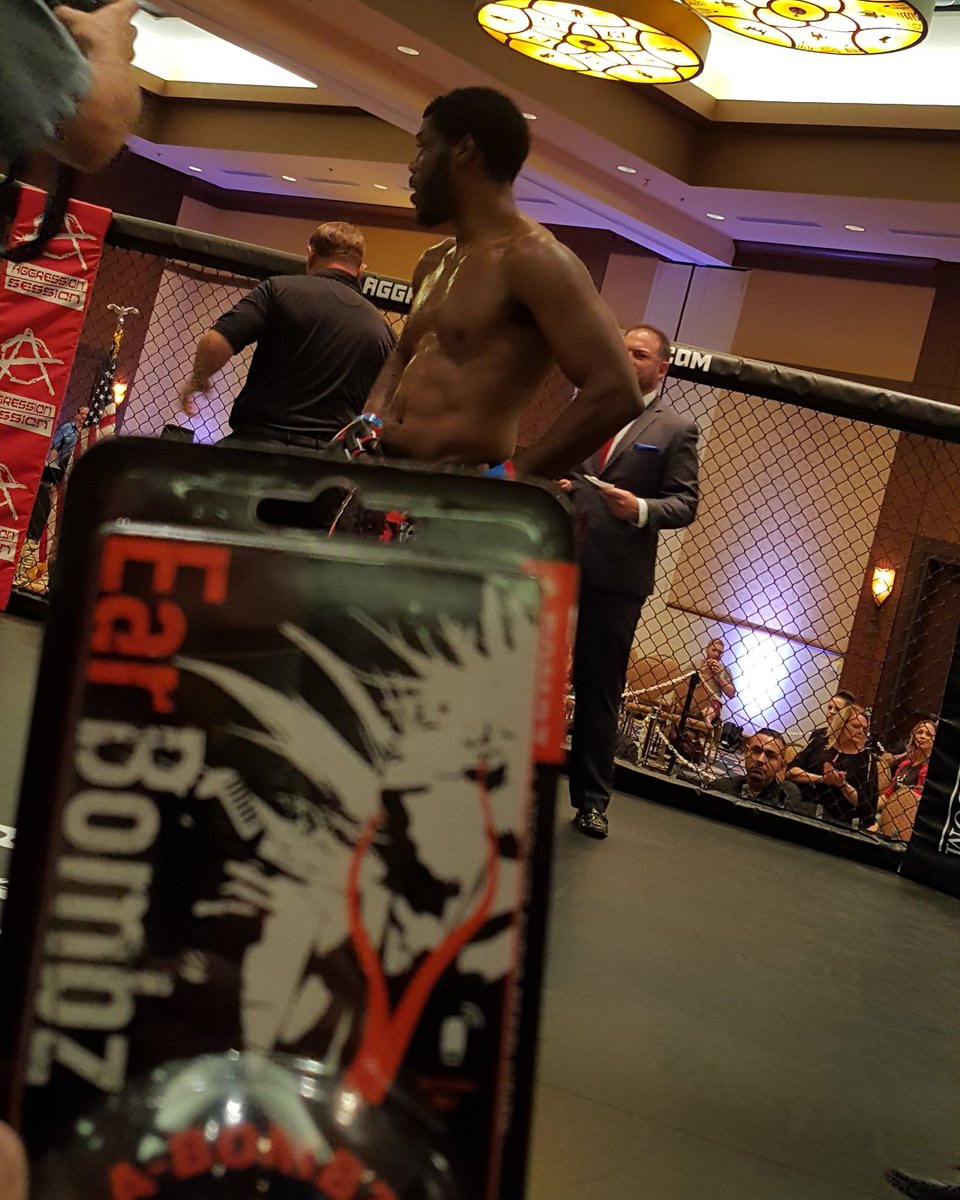 MultiSonusAudio's tweet photo. #aggressionsessionmma #ummaf #MMA #bjj #earbombz #multisonusaudio https://t.co/3DBciF7VIN
