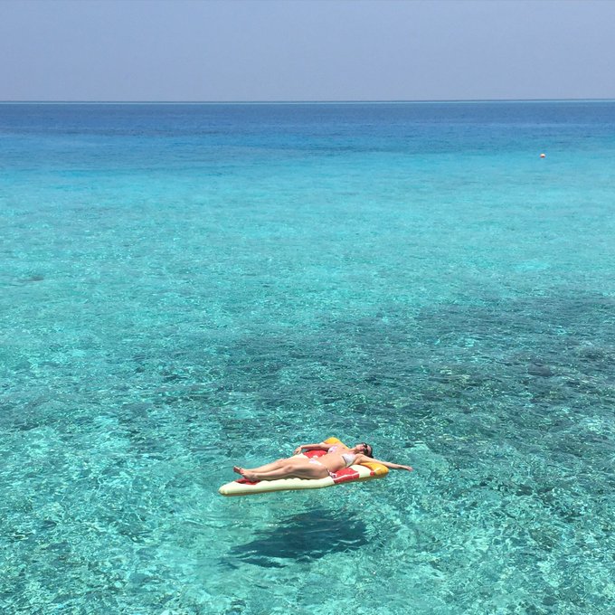 Even in the #Maldives I'm still dreaming of @Dominos_UK https://t.co/Xjqu6tQeR5<a href="/tag/maldives"class="tags">#Maldives</a><a class="tags" target="_blank" title="On Twitter" href="/?out=eyJ0eXAiOiJKV1QiLCJhbGciOiJIUzUxMiJ9.eyJpYXQiOjE3MjE4NTE5MjMsImlzcyI6InR3cG9ybnN0YXJzLmNvbSIsIm5iZiI6MTcyMTg1MTkyMywiZXhwIjoxNzUzMzg3OTIzLCJyZWRpcmVjdF91cmwiOiJodHRwczovL3R3aXR0ZXIuY29tL0RvbWlub3NfVUsifQ.coi62_R7BECvEeRAR_CDIF8vUhNtQvl3BpA1m-gJ5fbpTyobX_MdxT2NNkmOV3zeS2NV9oghryA5mdoegHqIlA">@Dominos_UK</a>