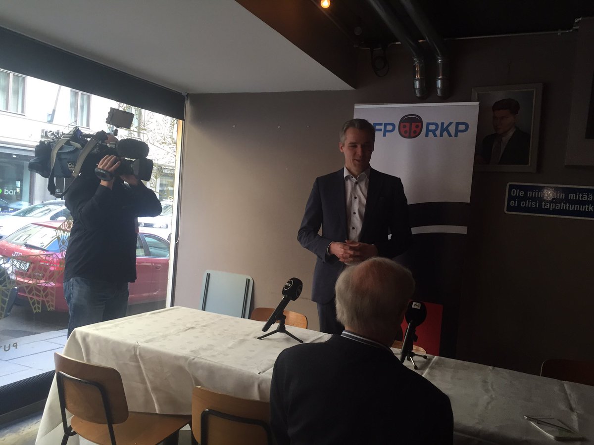 Riksdagsledamot Anders Adlercreutz ställer upp i ordförandevalet i SFP, meddelar han just nu.