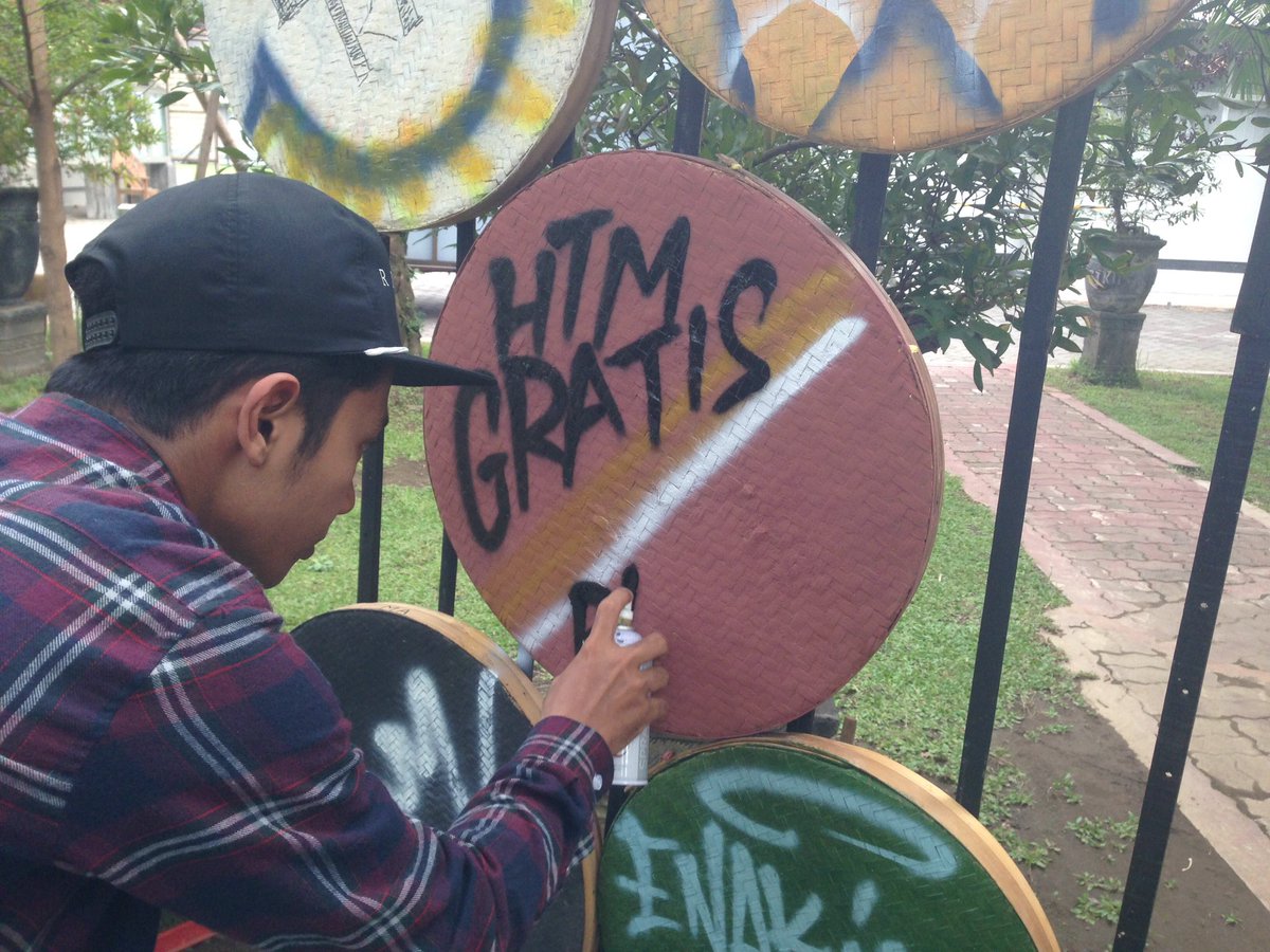 terumburupa's tweet photo. Segera merapat ke Taman Gazebo STKIP Jombang, HTM Gratis! @KabJombang @Info_Jombang https://t.co/o3tdLie1Mw