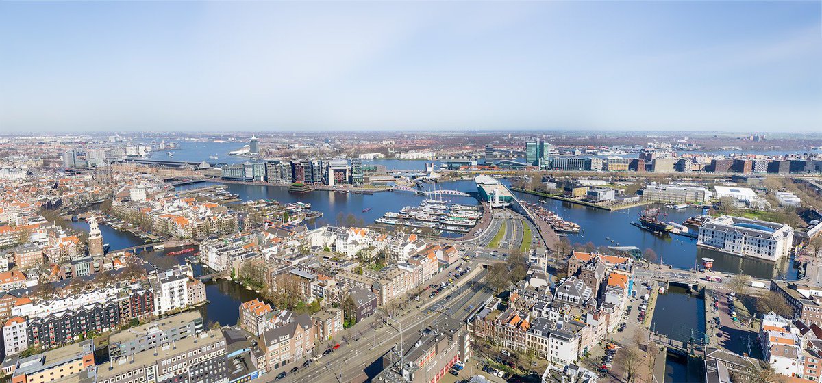 Luchtfoto: #Amsterdam, afgelopen vrijdag rond 12.30 op 100m hoogte met zicht op <a href="/NEMOamsterdam/">NEMO Science Museum</a> #luchtfotografie