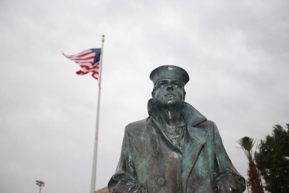 RichesMI's tweet photo. #LoneSailorNavyMemorial was unveiled on Sat at #BlueJacketPark
Learn more https://t.co/8hWDszhgrw
#Orlando #history https://t.co/KxsHNqb2vC