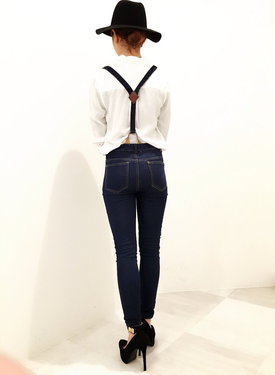 TOCOPACIFIC109's tweet photo. 店頭で人気の‼︎
「サスペンダー付デニムパンツ」
Special Price¥4.450＋Tax
サスペンダーは取り外し可能なので外せばスキニーパンツとしてアレンジ出来ます🙆
shop→https://t.co/LJCjlkWaHJ https://t.co/qKZTBU0gvh