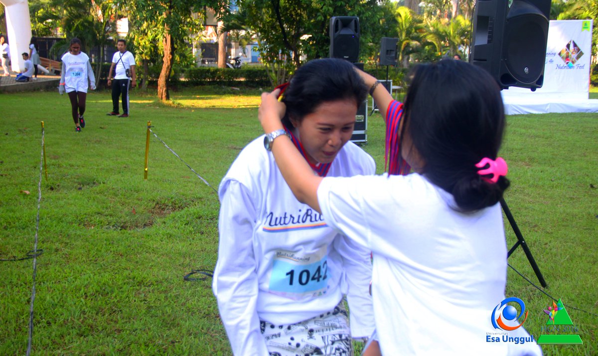HMJGIZIUEU's tweet photo. #NutritionFest16 #NutriRunning @Gizi_EsaUnggul @sehatAQUA @UnivEsaUnggul https://t.co/x3IoU7FKfF