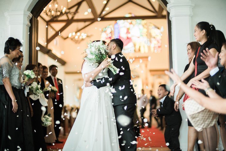 Jayye_1's tweet photo. Pristine White Philippines #Wedding https://t.co/jam8fnaWja #weddinghour #weddingoclock #bridetobe #engaged https://t.co/niclbMHDcg