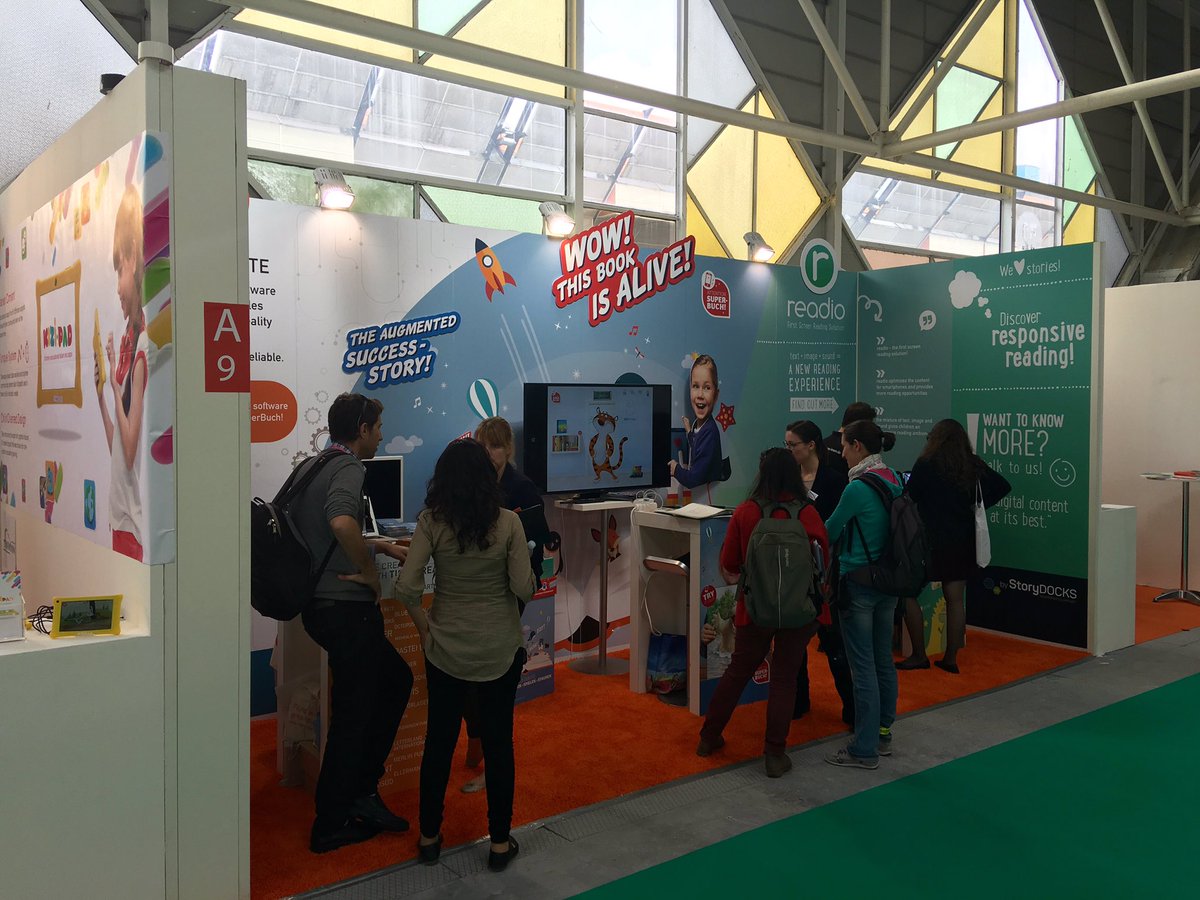 StoryDOCKS's tweet photo. Wir präsentieren uns dem internationalen Fachpublikum mit #SuperBuch + @TigerCreate + #readio @BolognaFiere #bcbf16 https://t.co/zwpRig0kEp