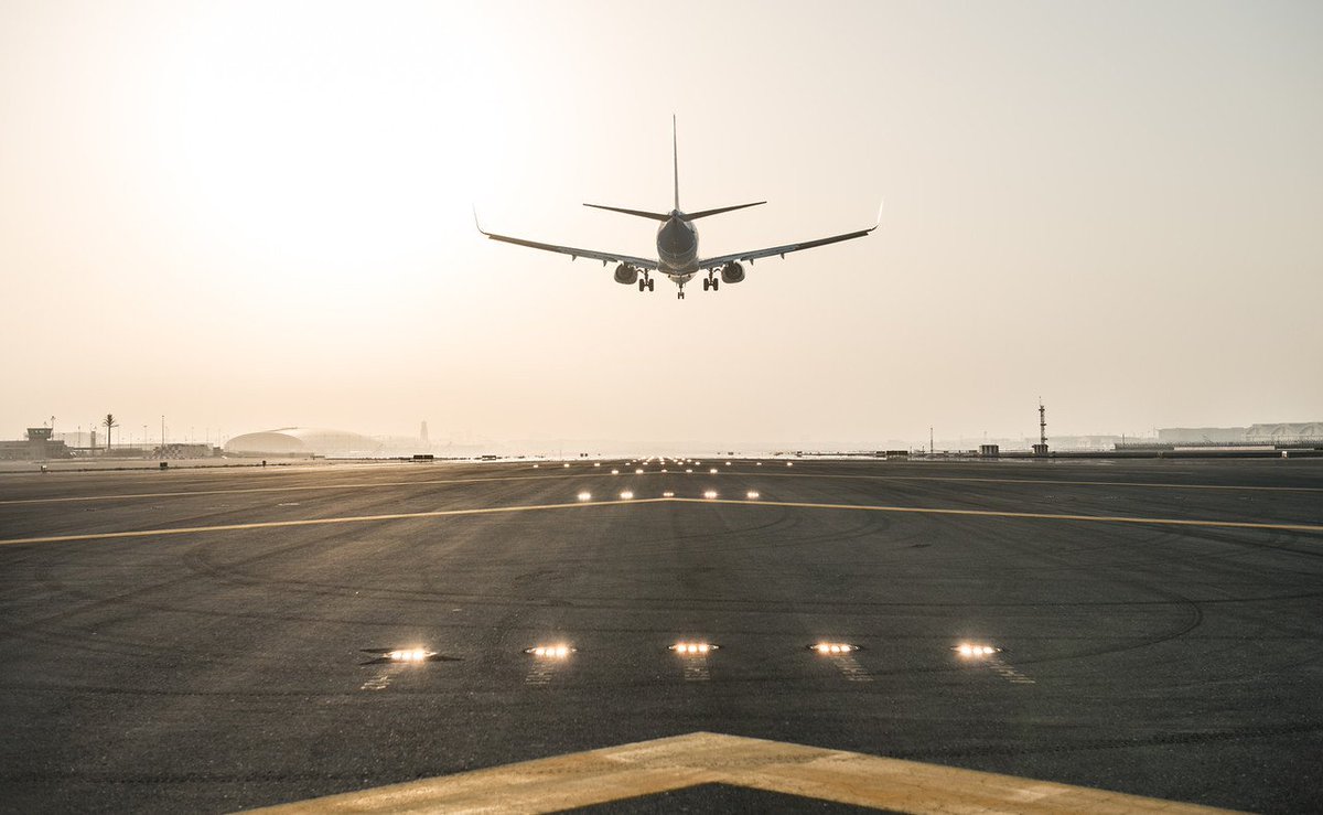 DXBMediaOffice's tweet photo. CNN: World's busiest airports in 2015..#Dubai International Airport – the 6th  busiest airport in 2014, now the 3rd https://t.co/1mTGwKcHIO