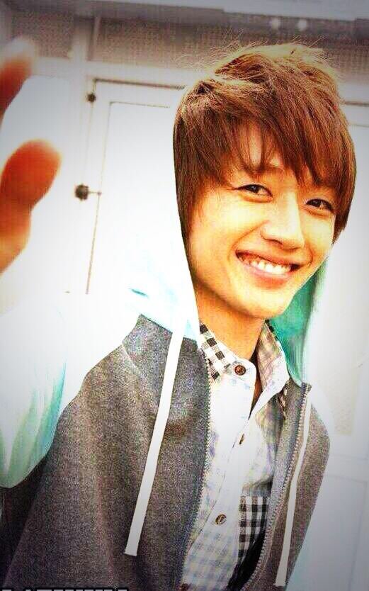aaa_2421's tweet photo. 4月に入ったしタグ付けします
たくさんRTしてくれたら嬉しいです

#AAA好きな人RT 
#Nissy好きな人RT
#たかうの好きな人RT
#たかじろ好きな人RT
#皆好きな人RT
#RTした人全員フォローする 
#aヲタ大歓迎 https://t.co/2wO5ekc3VY