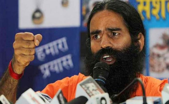 saveratimes's tweet photo. #Rohtak #Haryana #BabaRramdev कानून है नहीं तो एक की क्या, हम तो लाखों की गर्दन काट सकते हैं https://t.co/y2ysr9jThR https://t.co/enpxCAjVQh