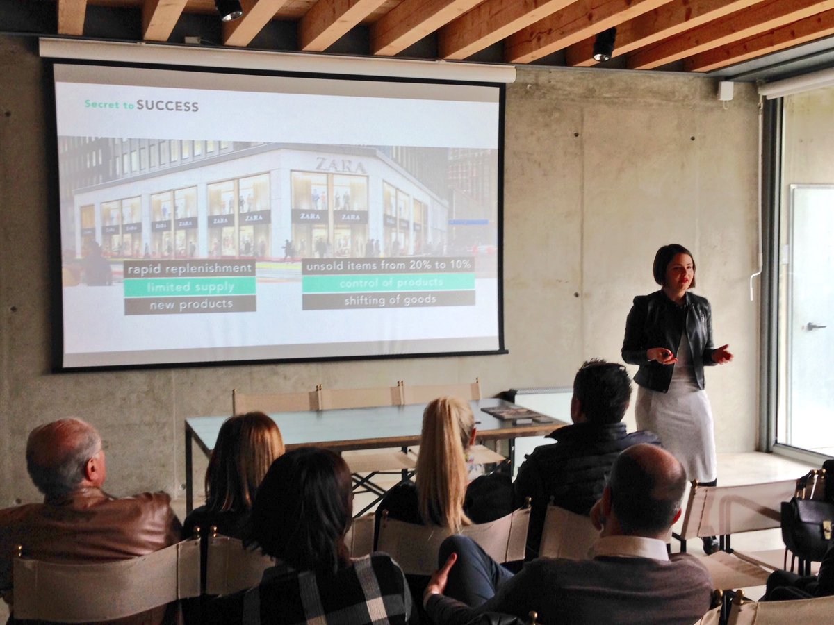 HOPSTOK_'s tweet photo. Dopo la nostra presentazione i negozianti sono carichi di consigli! #HOPSTOK #ratail #startup #b2b #sales https://t.co/16IlignZL4