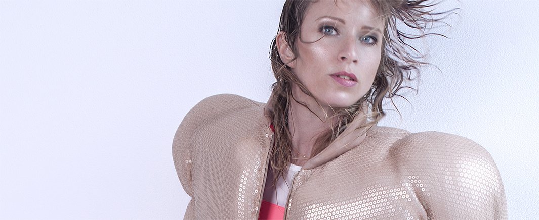 Naar deze sportschool wil je wél ➡ bit.ly/1qpBYjn <a href="/BarbaradenBak/">Barbara den Bak</a> #fitness