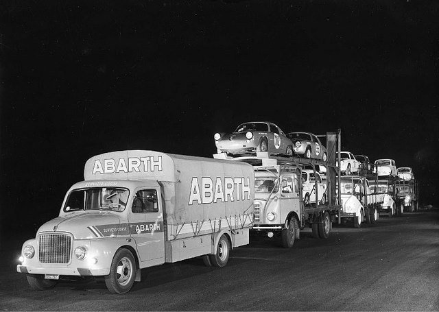 AbarthSchweiz's tweet photo. Special delivery.​ ​#ThrowbackThursday​ ​#Abarth
#AbarthSchweiz https://t.co/nUPWQTqCSZ