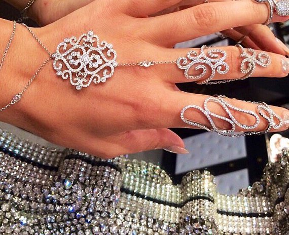 spree.to/6fb - For #sale! Mademoiselle Bridal hand chain,ring bracelet  f (...) | via @SpreesyCo - #deals