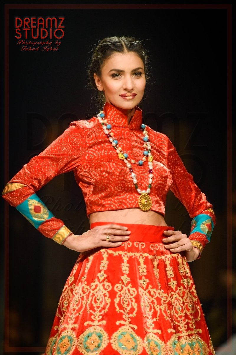fahadi_photos's tweet photo. #Throwback #FPW15 Gorgeous @SanamBokhari wearing #zargul by @WardhaSaleemPK
@dreamzstudio81 https://t.co/A67UE67Ab5