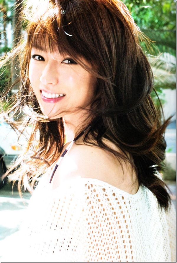 Twitter 上的 Lily 深田恭子に学ぶ 大人かわいい魅力を引き出す ぱっつん前髪 のポイント T Co Gwf77cask6 Lily T Co yx3bym3j Twitter