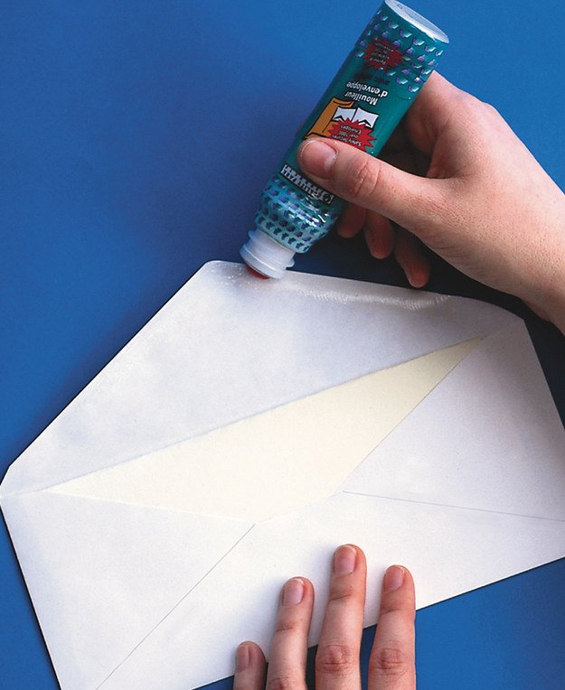 ConfettiWedding's tweet photo. #weddingplanninghack no. 3: don't lick envelopes - use an envelope sealer, gluestick or sponge dipped in water! https://t.co/1l2bJgyxDu