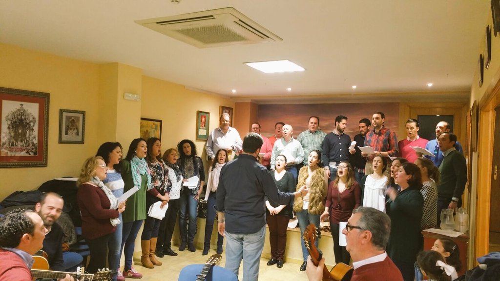 corormacarena's tweet photo. Así nos preparamos aunque sea Domingo para la Misa de Pentecostés en la Aldea del Rocío.
#Pontifical2016 https://t.co/4RrsSiQym1