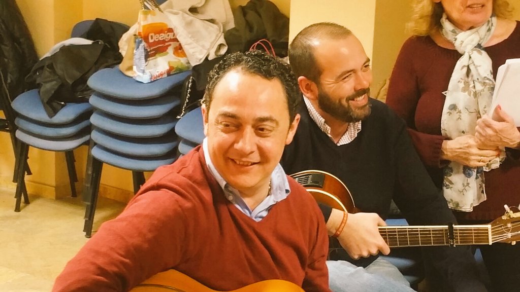 corormacarena's tweet photo. Así nos preparamos para la Misa Pontifical. A que sea Domingo!!!
Vol.2
#Pontifical2016 https://t.co/W0F116Ai7H