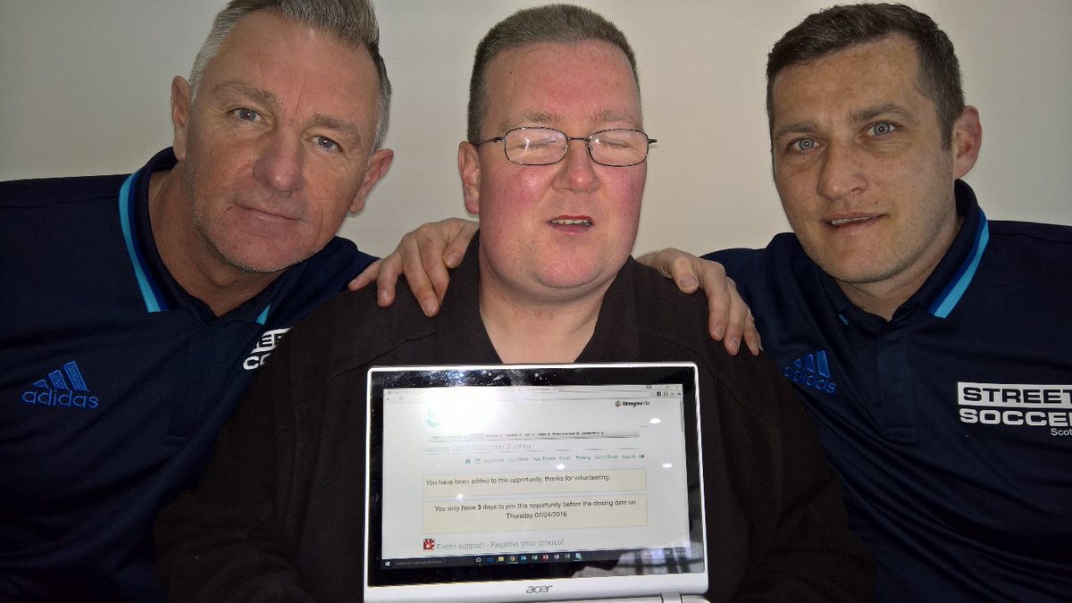 SSS_Ally's tweet photo. @streetsoccerSCO volunteer John Mulhern receives confirmation as volunteer for HWC in Glasgow. #positive change https://t.co/nLGlK8cqoQ