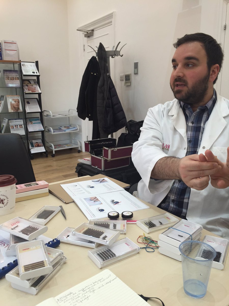 SU_PR_'s tweet photo. Getting the low down on our fab client @NovaLashLondon 's new American Volune course with @pro_beauty #beauty https://t.co/kGoyh1i171