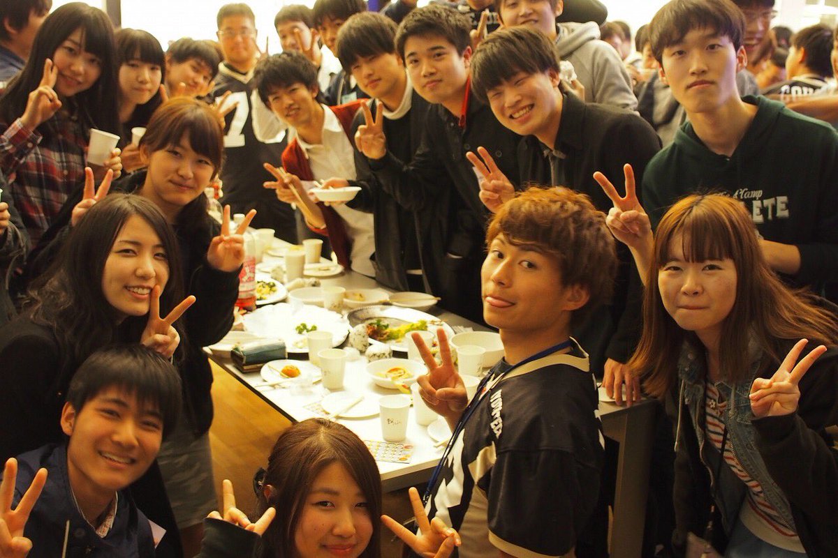 京都工芸繊維大学アメリカンフットボール部 オリエンテーションお疲れ様です 明日はいよいよ入学式 入学式 の後は毎年恒例 学内最大規模の新歓イベント アメフト部の 入学式コンパ にぜひ来てください 豪華景品が当たるビンゴ大会も行います 工繊