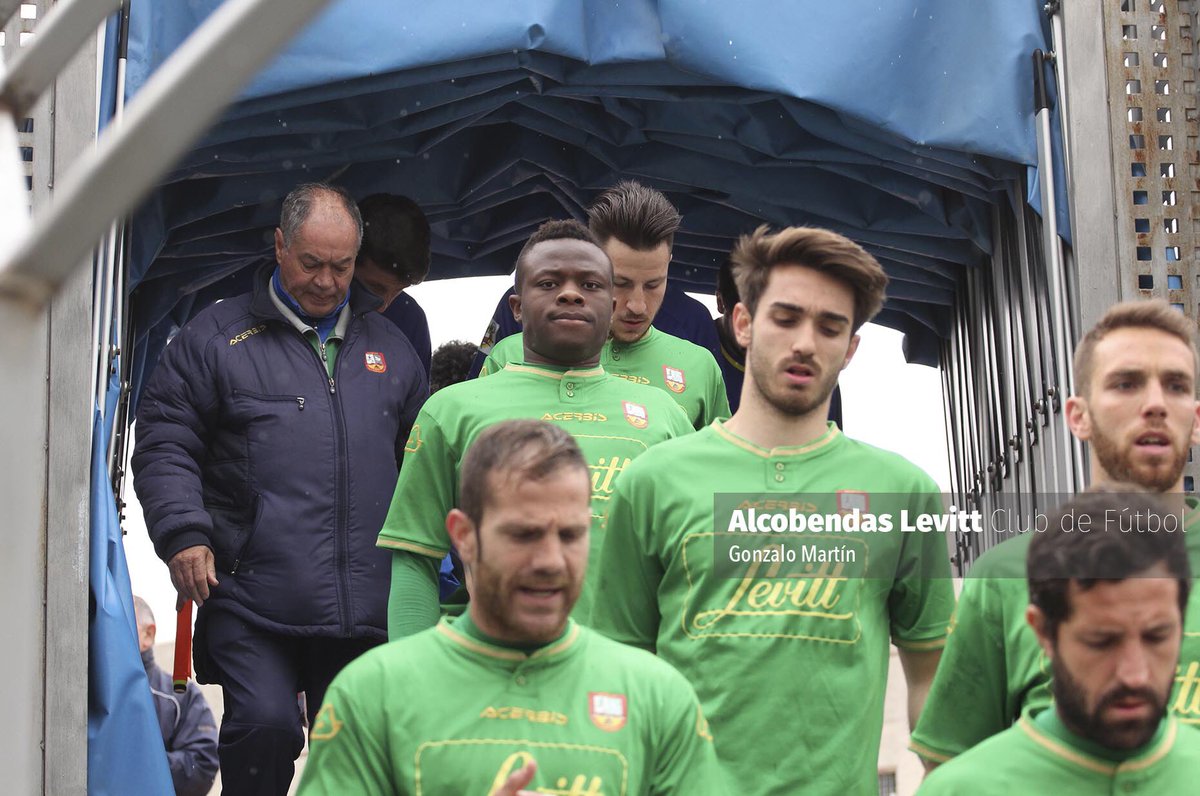 ADAlcobendas's tweet photo. VÍDEO. Si os la perdisteis, aquí tenéis el resumen de la victoria de ayer https://t.co/IPdX0pVUng #ACFvCOS #adacf https://t.co/P9M56gpLiK