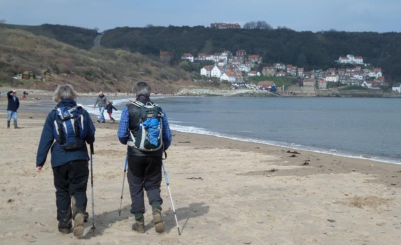 ScarbRamblers's tweet photo. Sun and sand at Runswick Bay for Scarborough Ramblers yesterday. https://t.co/BZZqn2iuEb