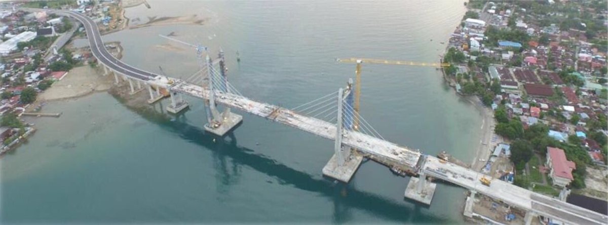 Jembatan Merah Putih, terpanjang di Indonesia Timur. Simbol perdamaian dan kebersamaan rakyat Maluku -Jkw