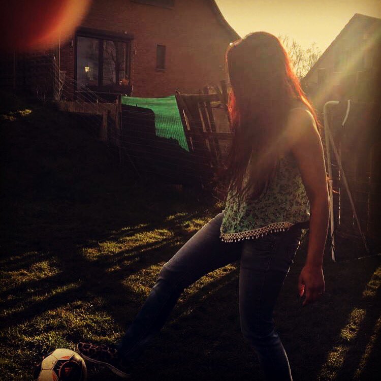 cycynl's tweet photo. #play 
#football #womangoal https://t.co/eG3NTpdafz