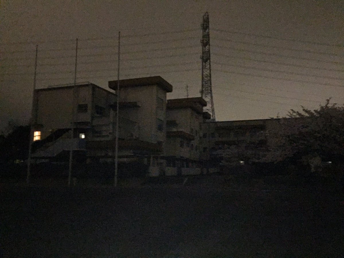 wib6a's tweet photo. シェアハピのCMのロケ地が近所の廃校になった学校だった！ https://t.co/EIGldyuDUY