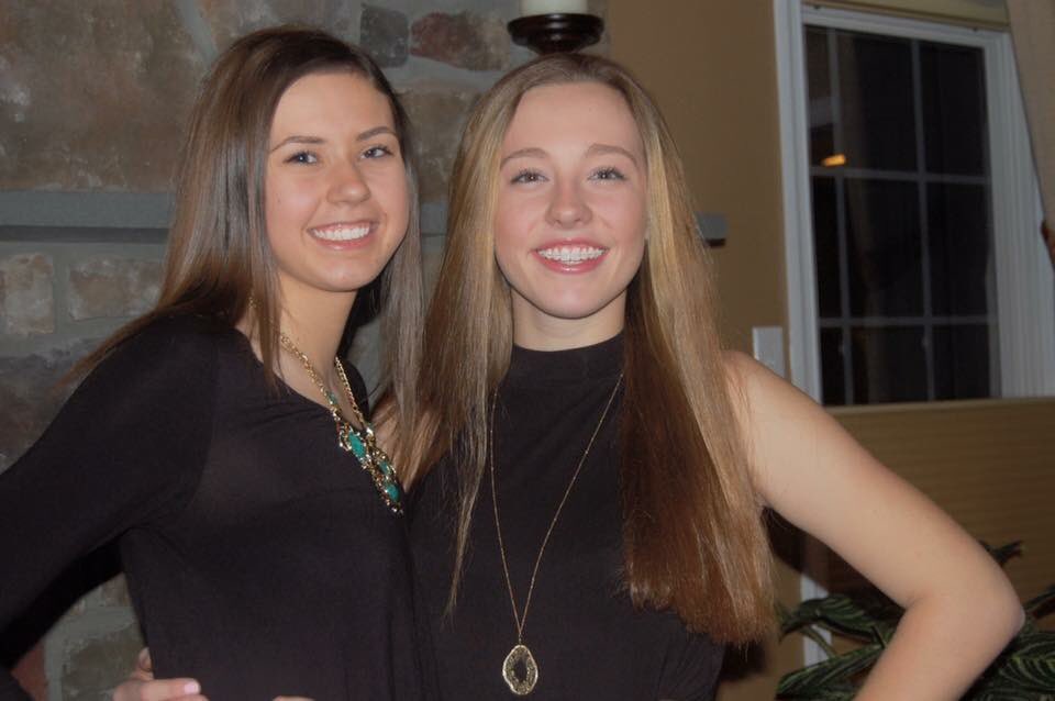 hovissam's tweet photo. Happy birthday to this gal pal 💗 hope it's a good one 🎉🎈 https://t.co/dogx4skgd3