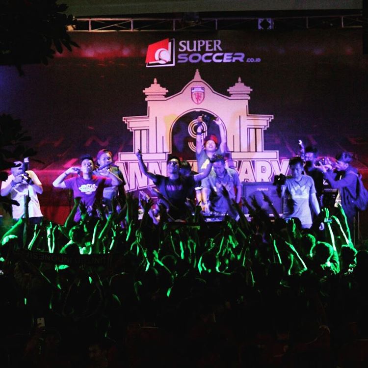 UtdIndonesiaSLO's tweet photo. Ini suasana Anniv ke-9 @UtdIndonesia tahun 2015 di Solo. #UnitedTogether #SoloNgangenin https://t.co/wTfFlZ4Iie
