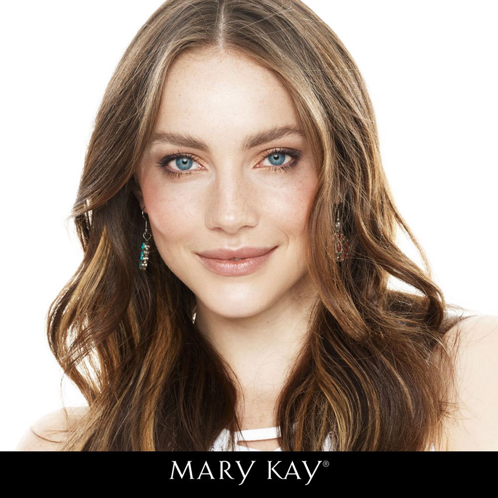 marykayespana's tweet photo. ¡Comienza la semana con el Look Chic y Natural, un maquillaje femenino y sencillo!
https://t.co/vdPTVpSfcs https://t.co/GaPdV4KKtJ