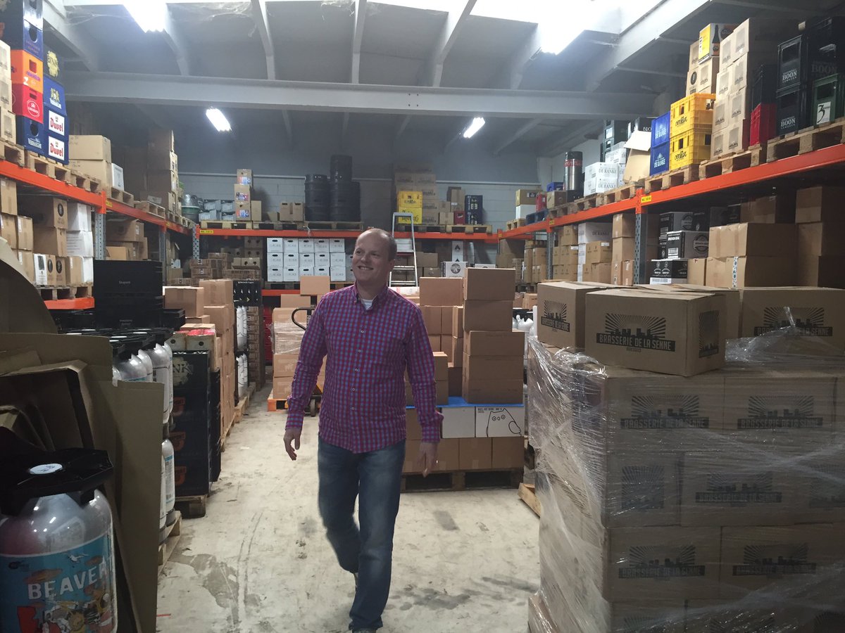 De bus volgeladen met nog meer lekkere biertjes! We zetten ze vandaag nog in de schappen! #harviestoun #thekernel