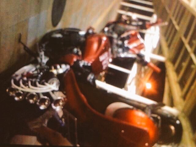 現役 元暴走族rt隊 愛知県を拠点に活躍していた 尾張尾州連合蟹江暴走族鬼童衆 2代目破壊神sive もう引退していますが 気合い入れて走っていました 初代を立ち上げた方は去年亡くなりましたが 生前このチームをずっと大切にしていました T Co