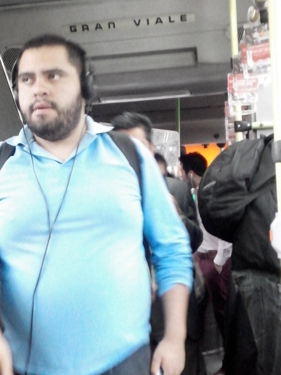 antonio280355to's tweet photo. @AltoALaEvasion no pago su pasaje https://t.co/JhXIbOi9r5