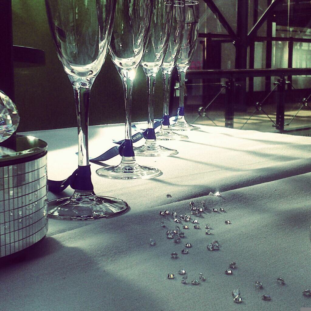 EmbeeReception's tweet photo. see why #santander #htcmobile #saatchigallery #dorchesterhotel & #MayFairHotel book our Diamond Receptions / v proud https://t.co/S9tDaDz4F1