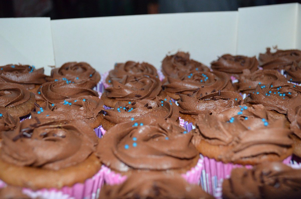 ndagou_n's tweet photo. #SunuCupcake
#LitteThings #Armadiat
https://t.co/RhNPQsFtyJ https://t.co/NC6ntzTeUw