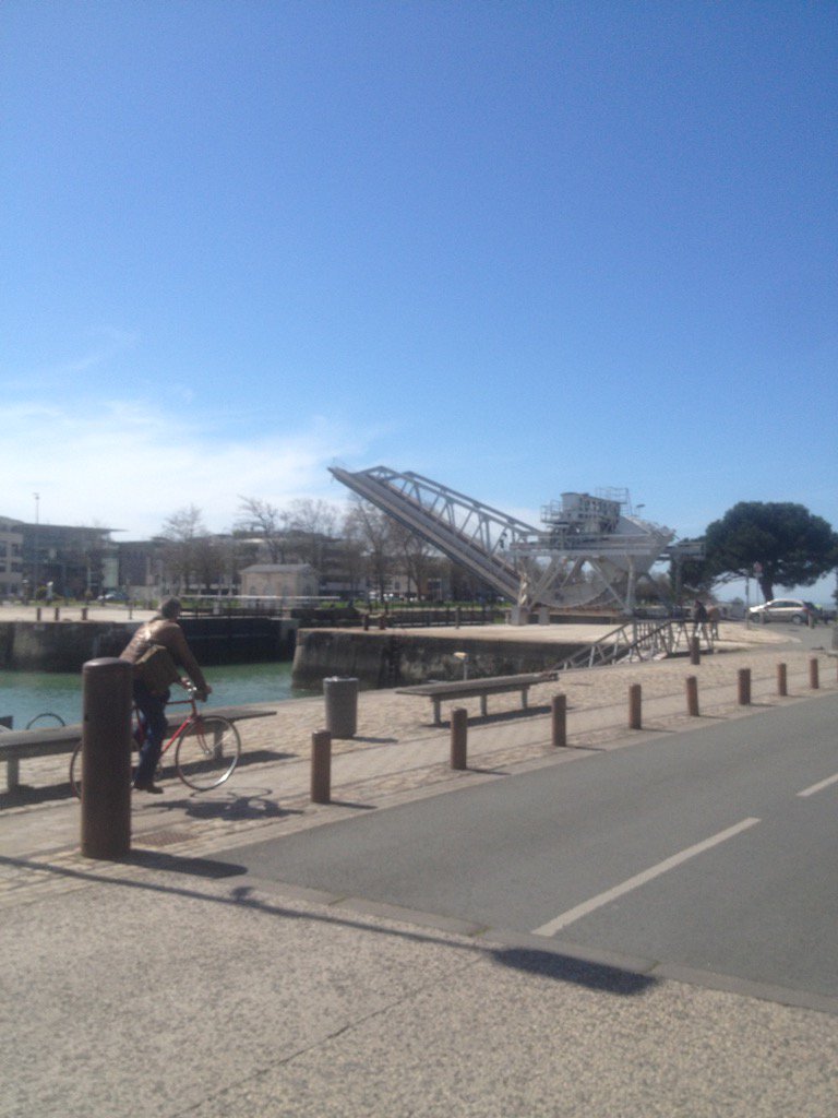 Problème de rochelais;-) #pontdugabut