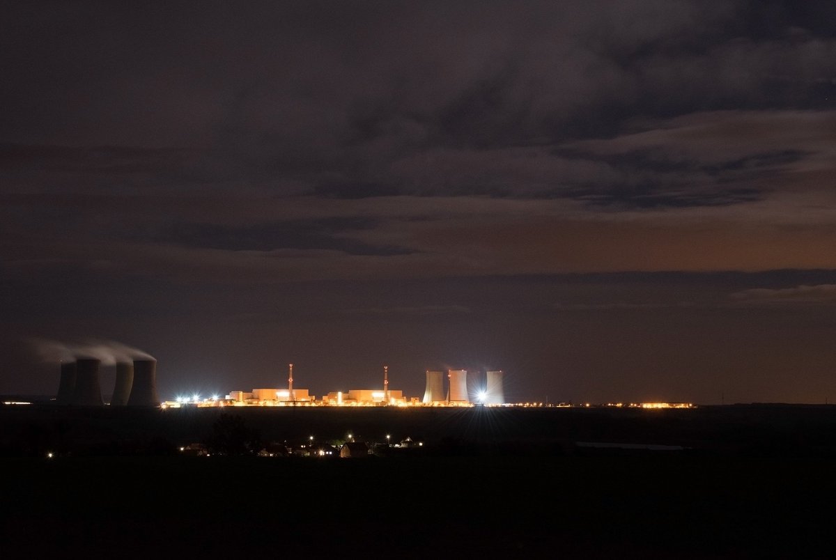 global2000's tweet photo. Strahlende Zukunft für #Atomkraft? Hinweisendes #Nuklearprogramm veröffentlicht https://t.co/4tgTSHKr3T https://t.co/Vp2HZxZttE